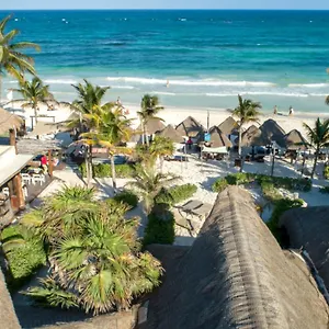 4* Hotel Alma Boutique